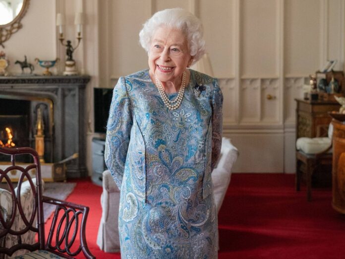 Die Queen ist mit ihren 96 Jahren nicht mehr so mobil wie früher.