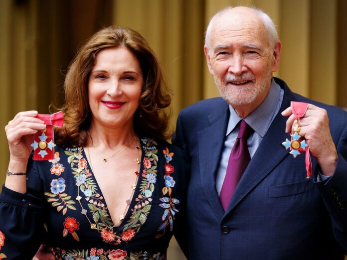 Barbara Broccoli und Michael Wilson tragen nun den Ritterorden CBE.