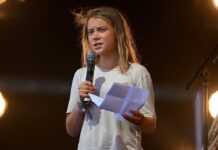 Greta Thunberg ist am Samstagabend beim Glastonbury Festival aufgetreten.