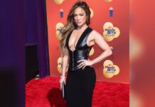 Jennifer Lopez auf dem roten Teppich der "MTV Movie & TV Awards" 2022.