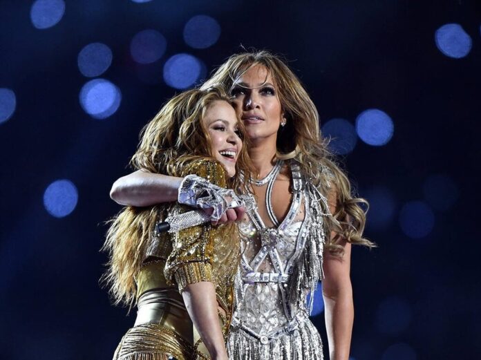 Shakira (li.) und J.Lo rockten die Halbzeitshow des Super Bowls 2020.