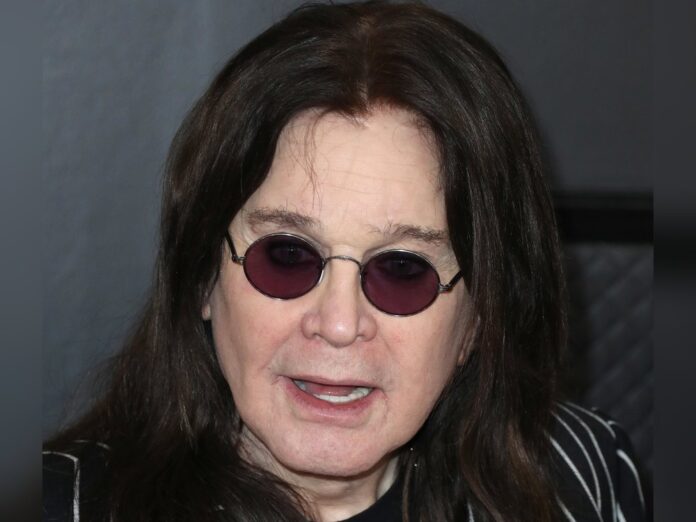 Ozzy Osbourne ist nach einer Operation wieder zuhause.