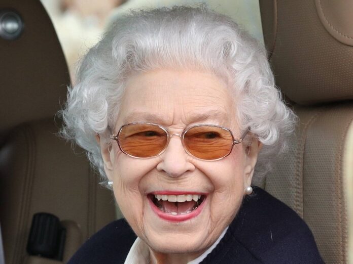 Die Queen soll sich über Besuch auf Schloss Windsor gefreut haben.