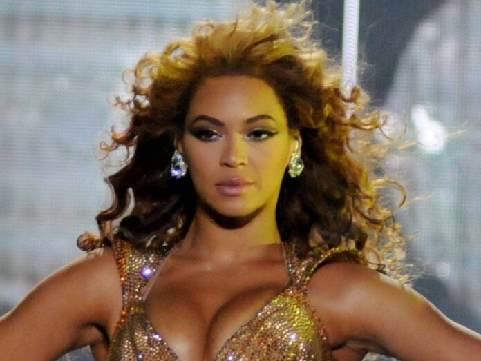 Beyoncé bringt ein neues Album auf den Markt.