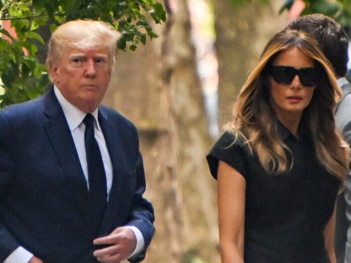 Donald und Melania Trump bei der Ankunft zur Trauerfeier für die verstorbene Ivana Trump.