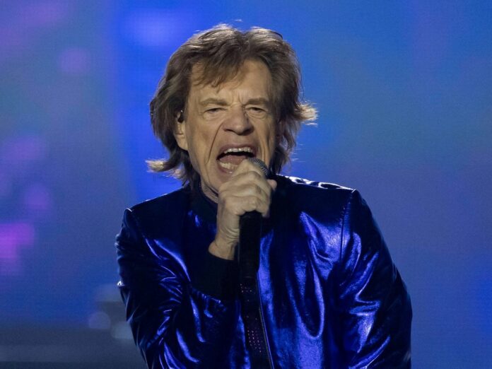 Mick Jagger während seines Auftritts in der Gelsenkirchener Veltins-Arena.