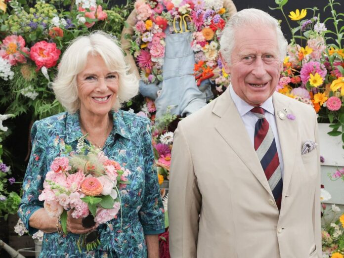 Herzogin Camilla und Prinz Charles besuchten eine Blumen-Ausstellung in Sandringham.