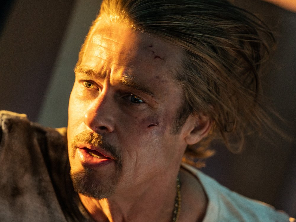 Brad Pitt als geschundener Zuggast in "Bullet Train".