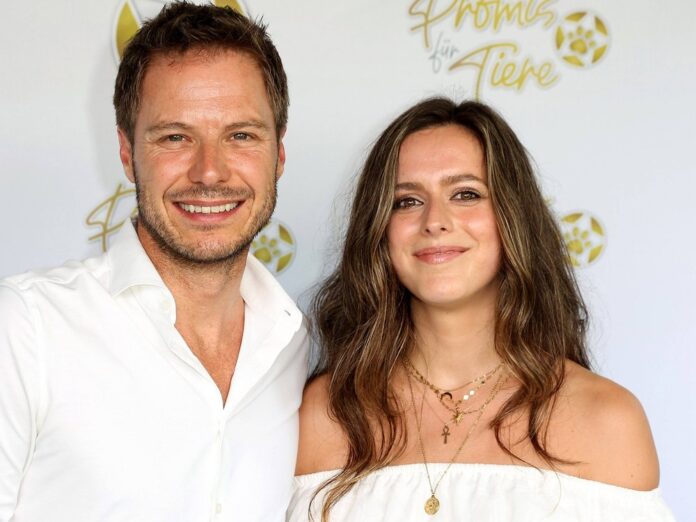Florian Weiss und seine Frau Caroline werden Eltern.