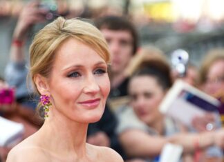 J.K. Rowling wird auf Twitter bedroht.