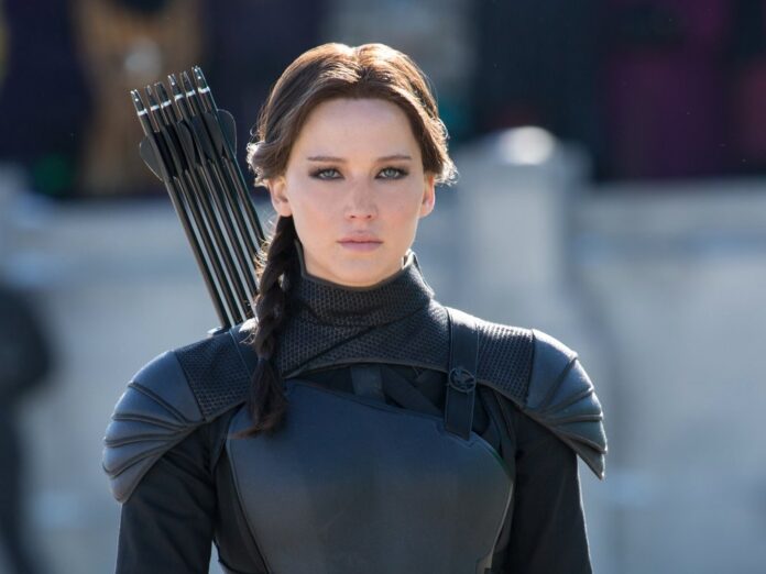 Jennifer Lawrence als Katniss Everdeen in 