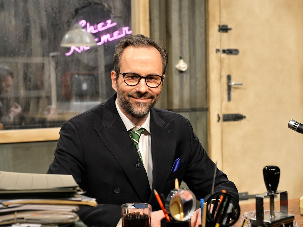 Kurt Krömer in seinem "Verhörraum" in der rbb-Show "Chez Krömer".