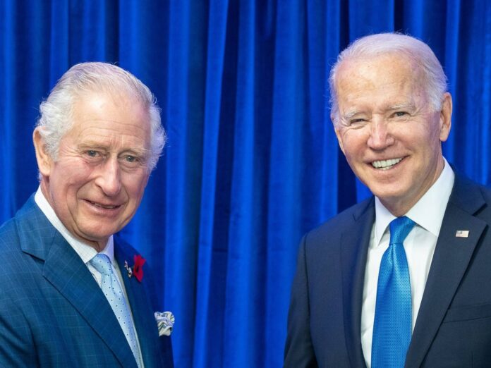 König Charles III. und Joe Biden im November 2021 in Schottland.