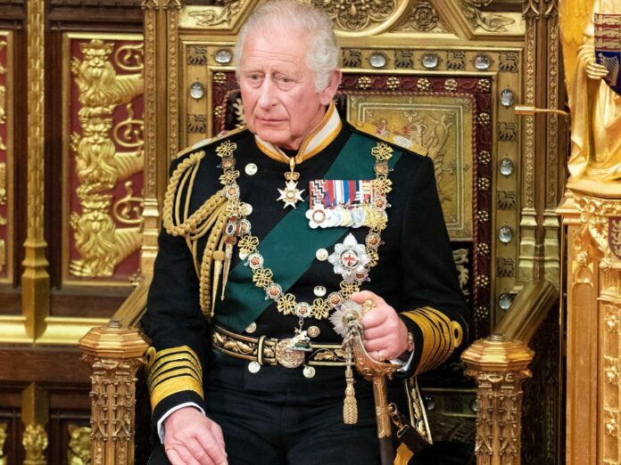Der neue Monarch nennt sich König Charles III.