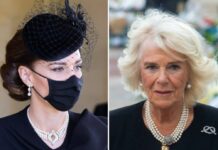 Königin Camilla und Prinzessin Kate (r.) - bei der Beerdigung von Prinz Philip 2021 - trauern mit Perlenschmuck.