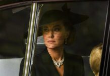 Prinzessin Kate mit besonderem Schmuck zu Ehren von Queen Elizabeth II.