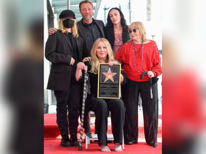 Schauspielerin Christina Applegate bei der Enthüllung ihres Sterns auf dem Hollywood Walk of Fame.