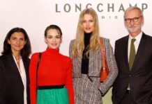Longchamp-Kreativdirektorin Sophie Delafontaine mit Emilia Schüle