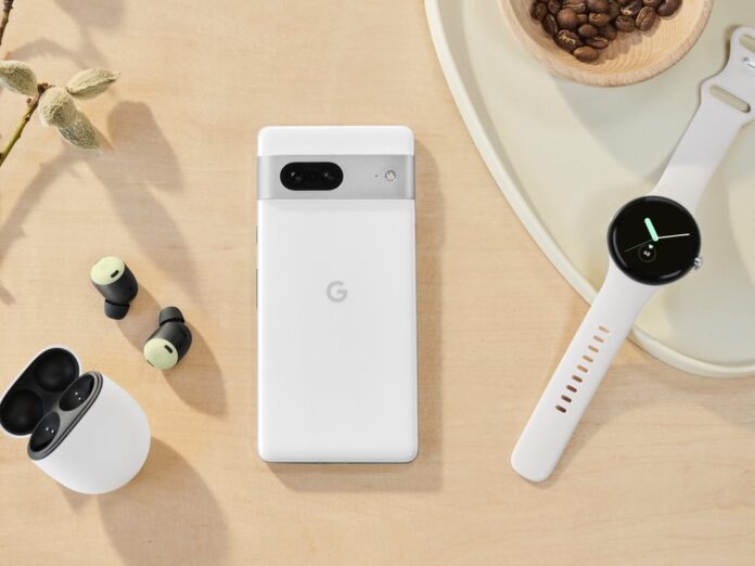 Googles Pixel-Familie wächst. Der neueste Zuwachs zur Smartphone- und Earbud-Familie ist die erste Smartwatch des Konzerns.