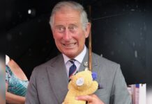 Ob als kleiner Prinz oder großer König: Charles III. mag Teddybären.