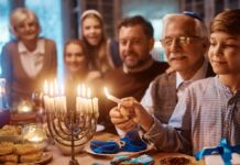 Das jüdische Lichterfest Chanukka findet dieses Jahr vom 18. bis 26. Dezember statt.
