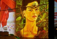 Das immersive Erlebnis "Viva Frida Kahlo" im Utopia in München.