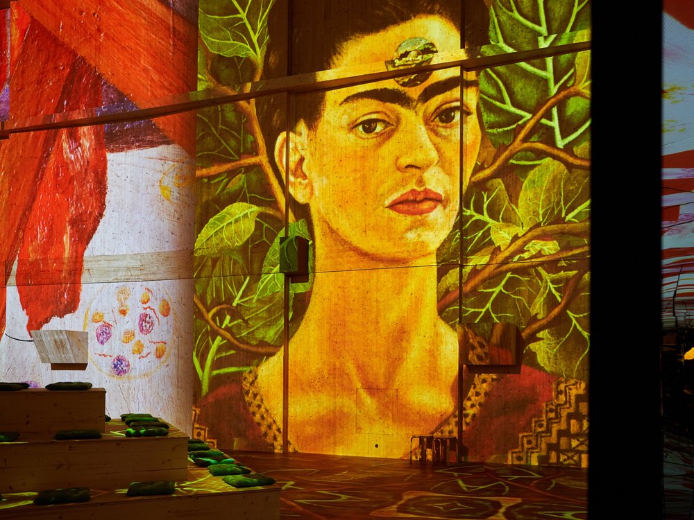 Das immersive Erlebnis "Viva Frida Kahlo" im Utopia in München.