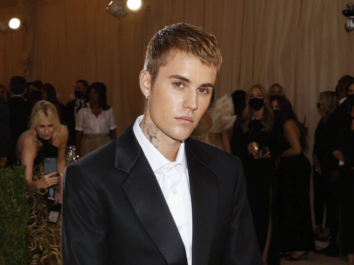 Der Moderiese H&M hat auf Justin Biebers gestrige Kritik reagiert.