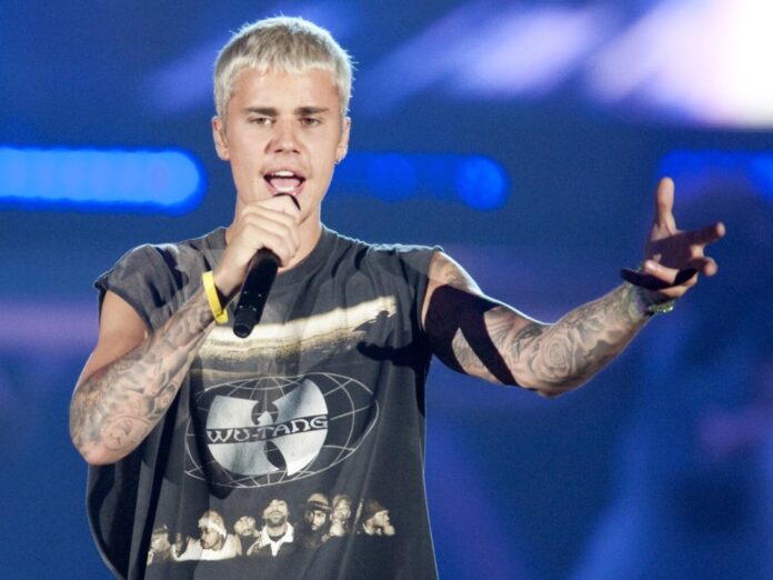 Ärgert sich über neue T-Shirt-Kollektion: Der kanadische Sänger Justin Bieber (28).