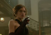 "The Crown"-Star Emma Corrin spielt in "Lady Chatterleys Liebhaber" Hauptfigur Lady Constance Chatterley.