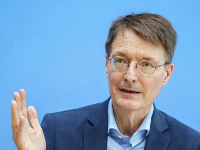 Bundesgesundheitsminister Karl Lauterbach (59