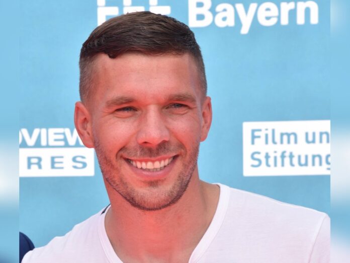 Lukas Podolski hat allen Grund zur Freude.