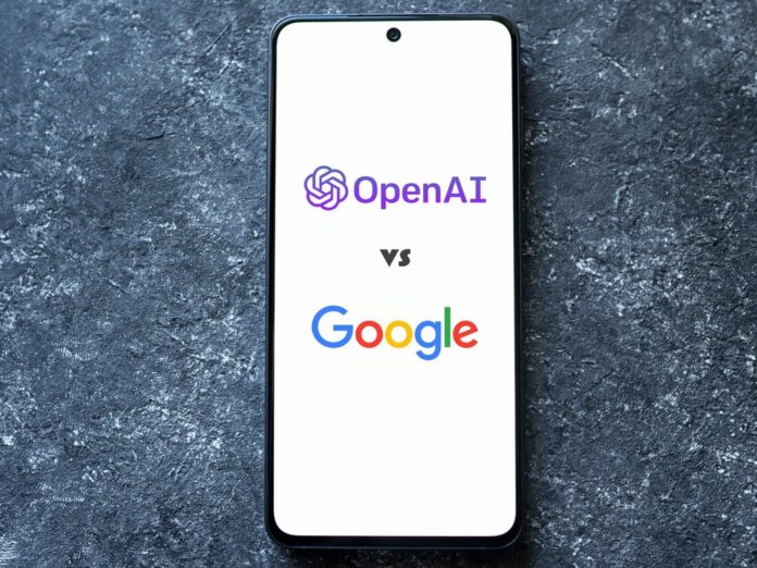 OpenAI und Google sind derzeit die größten Widersacher am Markt der Chatbots und Künstlichen Intelligenz.