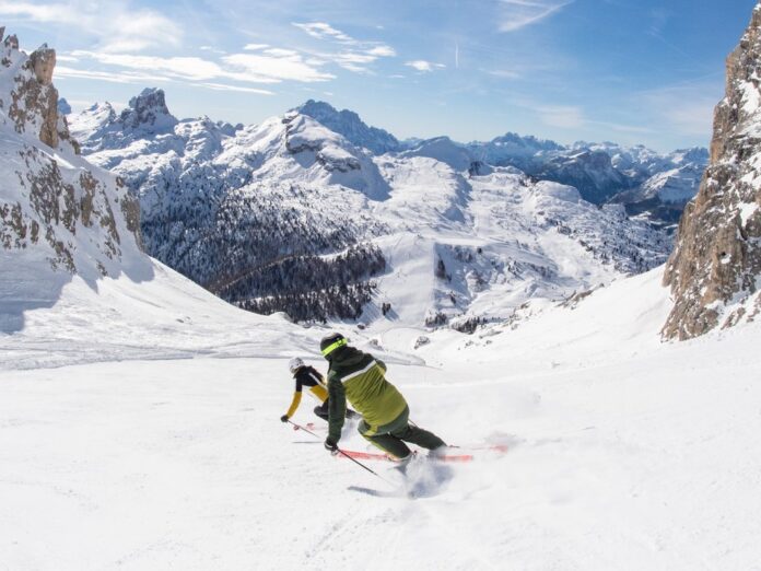 Das Skigebiet Cortina d'Ampezzo lockt mit Schneesicherheit und großartigen Ausblicken.