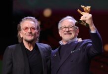 Steven Spielberg (re.) und Bono auf der Berlinale.