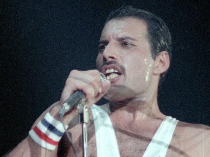 Freddie Mercury ist 1991 gestorben. Bald werden viele Erinnerungsstücke versteigert.