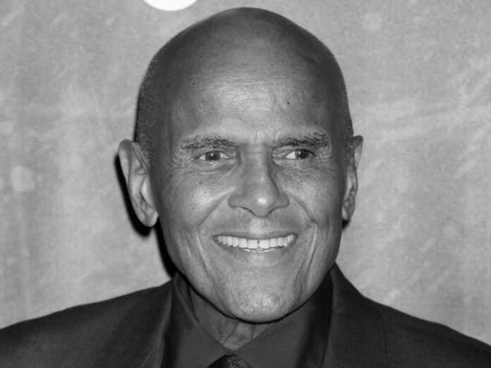 Viele Stars haben ihre Erinnerungen an Harry Belafonte in den sozialen Medien geteilt.
