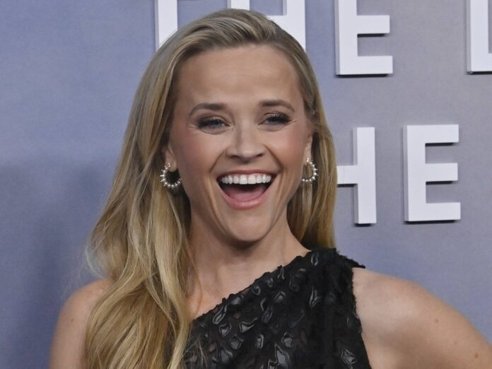 Gut gelaunt auf dem roten Teppich: Reese Witherspoon bei ihrem ersten Auftritt seit Bekanntwerden ihrer Scheidung.