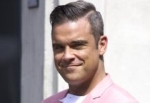 Mit einem neuen Instagram-Clip sorgt Robbie Williams für Aufsehen unter seinen Fans.