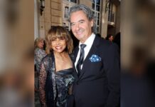 Tina Turner und ihr Mann Erwin Bach lernten sich 1985 kennen und heirateten 2013. Das Bild entstand am 3. Juli 2018 auf der Pariser Fashion Week. Danach erhielten sie die traurige Nachricht