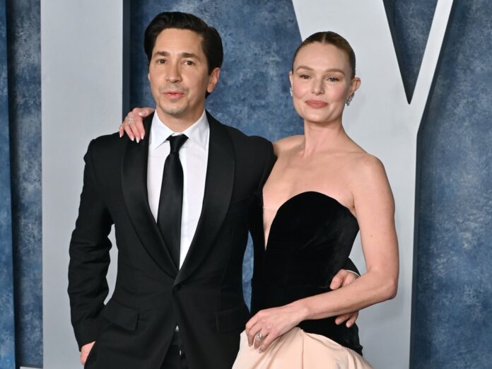 Justin Long und Kate Bosworth sollen sich bei Dreharbeiten verliebt haben. Vor einem Monat verkündeten sie ihre Verlobung.