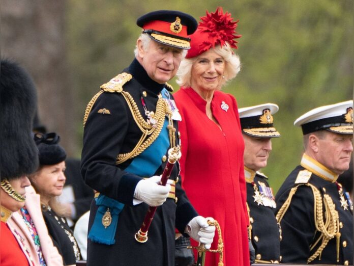 König Charles wünscht sich eine moderne Krönungszeremonie: Das gilt auch für den Dresscode am 6. Mai.