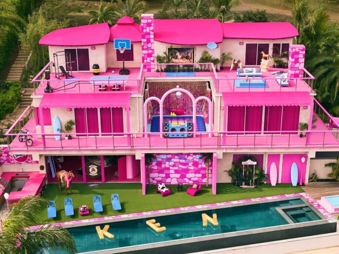 So sieht das Malibu Dreamhouse von Barbie in echt aus.