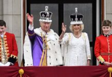 König Charles III. und Königin Camilla am Tag der Krönung in London.