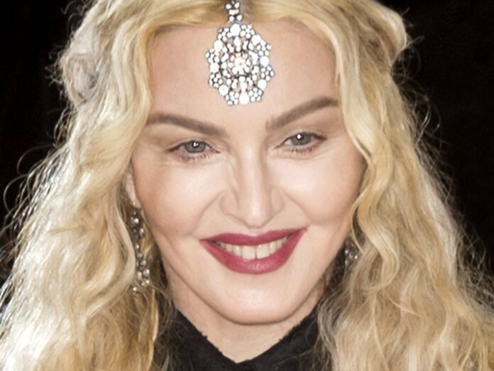 Nach ihrem Krankenhausaufenthalt im Juni erholt sich Madonna jetzt