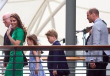 Prinz William und Prinzessin Kate erreichen mit ihren Kindern Prinzessin Charlotte und Prinz George das Wimbledon-Gelände.