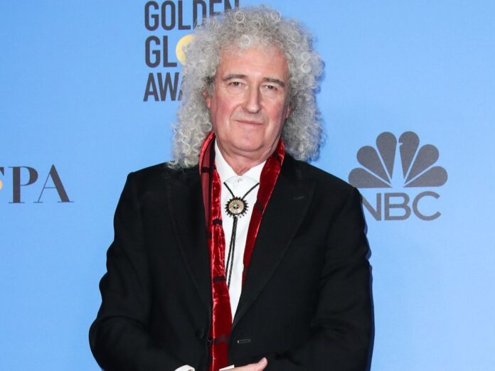 Brian May konnte eine Auszeichnung für eine Milliarde Streams in Großbritannien entgegennehmen.