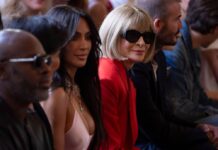 Kim Kardashian und Anna Wintour saßen bei Victoria Beckhams Fashionshow in Paris nebeneinander.