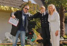 Johannes Erlemann (l.) mit Johannes-Darsteller Cecilio Andresen und Produzentin Veronica Ferres.