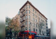 Das berühmte Gebäude in der 90 Bedford Street im Greenwich Village ist Anlaufstation für viele "Friends"-Fans
